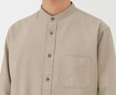 無印良品　洗いざらしオックススタンドカラー長袖シャツ　S ベージュ