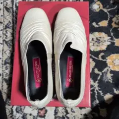 サロンドグレー23.5EEEE