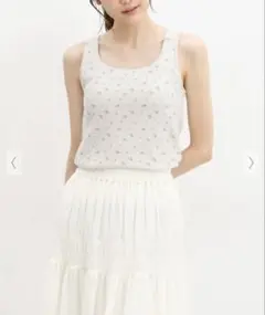 ハニーズ Honeys カップ付スクエアタンク LL 新品未使用 花柄