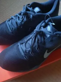 「新品」NIKE トレーニングシューズ ブラックのサムネイル