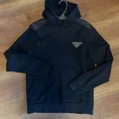 prada パーカー