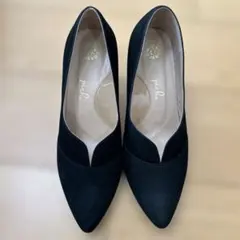 レディース　スエード素材　ヒールありパンプス　黒　23.5cm