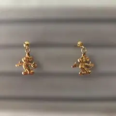k18 ディズニー　ミッキー型ゴールドピアス