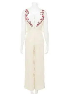 Item thumbnail for item e0a2937a-9750-47f0-8a99-fd59a05f287d