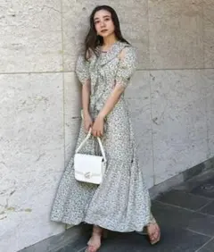 完売品】SNIDEL 25SS マルチプリントパフスリーブワンピース 花柄 襟