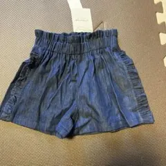 フリル付きダークブルーショートパンツ