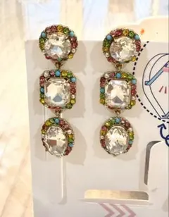 美品　ビームスのカラフルストーン ドロップピアス ゴールドカラーのサムネイル