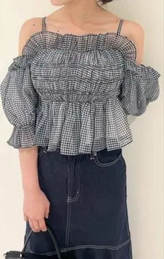 SNIDEL　Sustainableギャザーオフショルブラウス　定価15950円