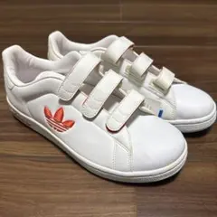 adidas Stan Smith 限定ロゴ刺繍モデルホワイト/オレンジベルクロ