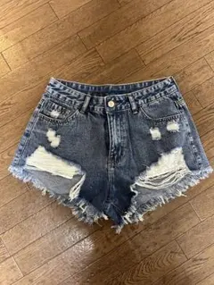 デニムショートパンツ ダメージ加工