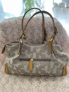 Item thumbnail for item a61eccc0-049e-4d12-8875-0f81d0691490