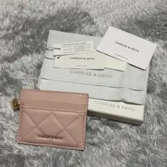 CHARLES&KEITH キルトボウハートチャーム カードホルダー