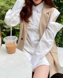 明日まで　新品　イング　ショルダースリットシャツ　ブラウス　長袖