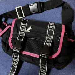 美品✨JENNI ウエストポーチ　ボディバッグ　黒×ピンク×銀　キャンプなどにのサムネイル