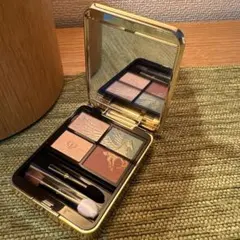 未使用　クレドポーボーテ オンブルクルールクアドリ 502 ホリデー限定色