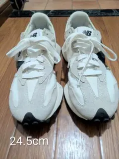美品 New Balance U327 BEIGE(LNA) サイズ24 - メルカリ