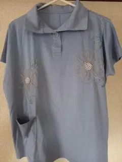 ライトブルー 花刺繍 ポロシャツ M-L