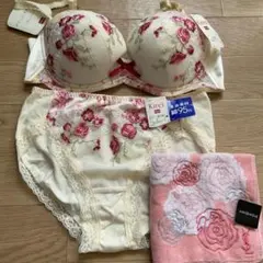 Kirei ブラジャーショーツセット C75 ブランドハンカチ付き