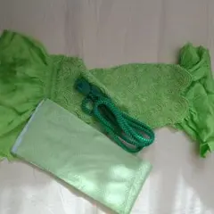 緑の正絹中抜け絞りの帯揚げと丸組紐の帯締めセット　おまけの化粧襟