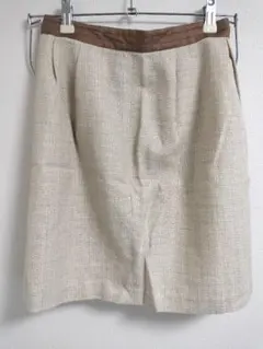 ベージュ ツイード風 タイトスカート