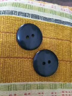 ボタン 2個 ブラック