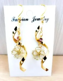 227# ピアス ハンドメイド フラワー レジン 桜 夏ピアス 秋ピアス