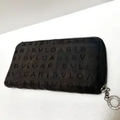 ラウンドファスナー 長財布