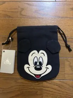 ディズニーストア ミッキー 巾着ポーチ ブラック 刺繍 立体耳 新品タグ付き