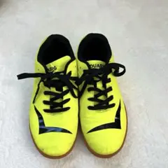 『値下げしました』DUARIG フットサルシューズ　22.5 室内シューズ