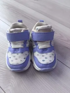 ベビーシューズ 紫と白のドット柄　１３.０サイズ