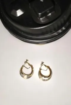 レディース　ゴールド　ゴールド色　 フープ　イヤリング　 中型