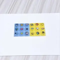 おすそわけ　たまごっち　タイルみたいなシール