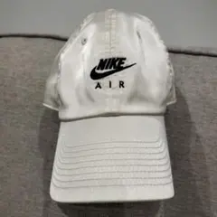 Nike Air キャップ ホワイト サテン　ナイキ
