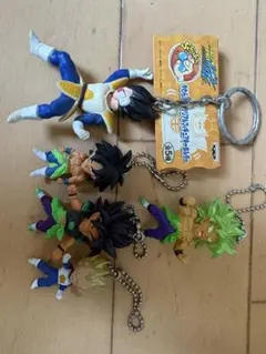 ドラゴンボール　キーホルダー　ブロリー　ベジータ