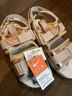 新品タグ付き　ナイキ　サンダル