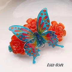 No.8　薔薇にとまる蝶々のバレッタ