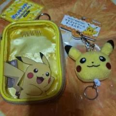 ポケットモンスター　コレクションポーチとキーホルダー ピカチュウセット