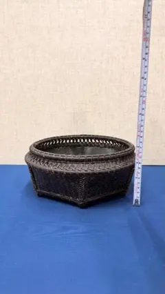 塗師 井筒寛斎　溜塗竹組莨盆　竹工芸　煙草盆　竹工芸　共箱　Q2692 塗師 井筒寛斎 溜塗竹組莨盆 竹工芸 煙草盆 竹工芸 共箱 Q2692 - メルカリ