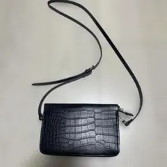 クロコ型押し ショルダーバッグ ブラック　H&M