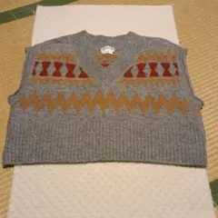 ニットベスト