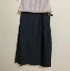 美品 MARGARET HOWELL マーガレットハウエル　プリーツスカートのサムネイル