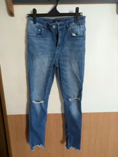 JEANASIS スキニーデニム ダメージ加工のサムネイル
