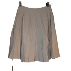 プリーツスカート