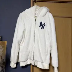 Majestic Athletic ニューヨーク・ヤンキース フリースジャケット