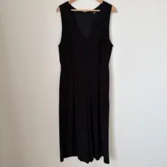 UNIQLO ブラック Vネック オールインワン L