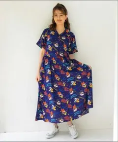 BABYDOLL 親子お揃い ディズニー リゾート総柄 ワンピースのサムネイル