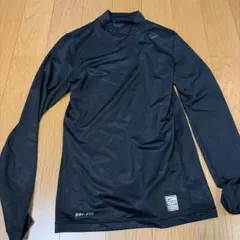 Nike Pro Combat ブラック 長袖 アンダーシャツ