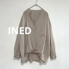 イネド　INED スキッパーシャツ　ベージュ　レディース　Mのサムネイル