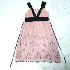 ピンク刺繍ナイトドレス
