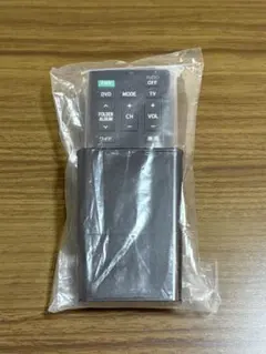 トヨタ純正　リアモニター用リモコン+ホルダー付きのサムネイル